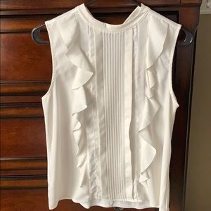 Sleeveless blouse